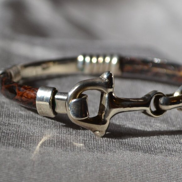 Vintage - Silver and Leather - Horse Bridle/Bit/Stirrup Bracelet. - Picture 3 of 7